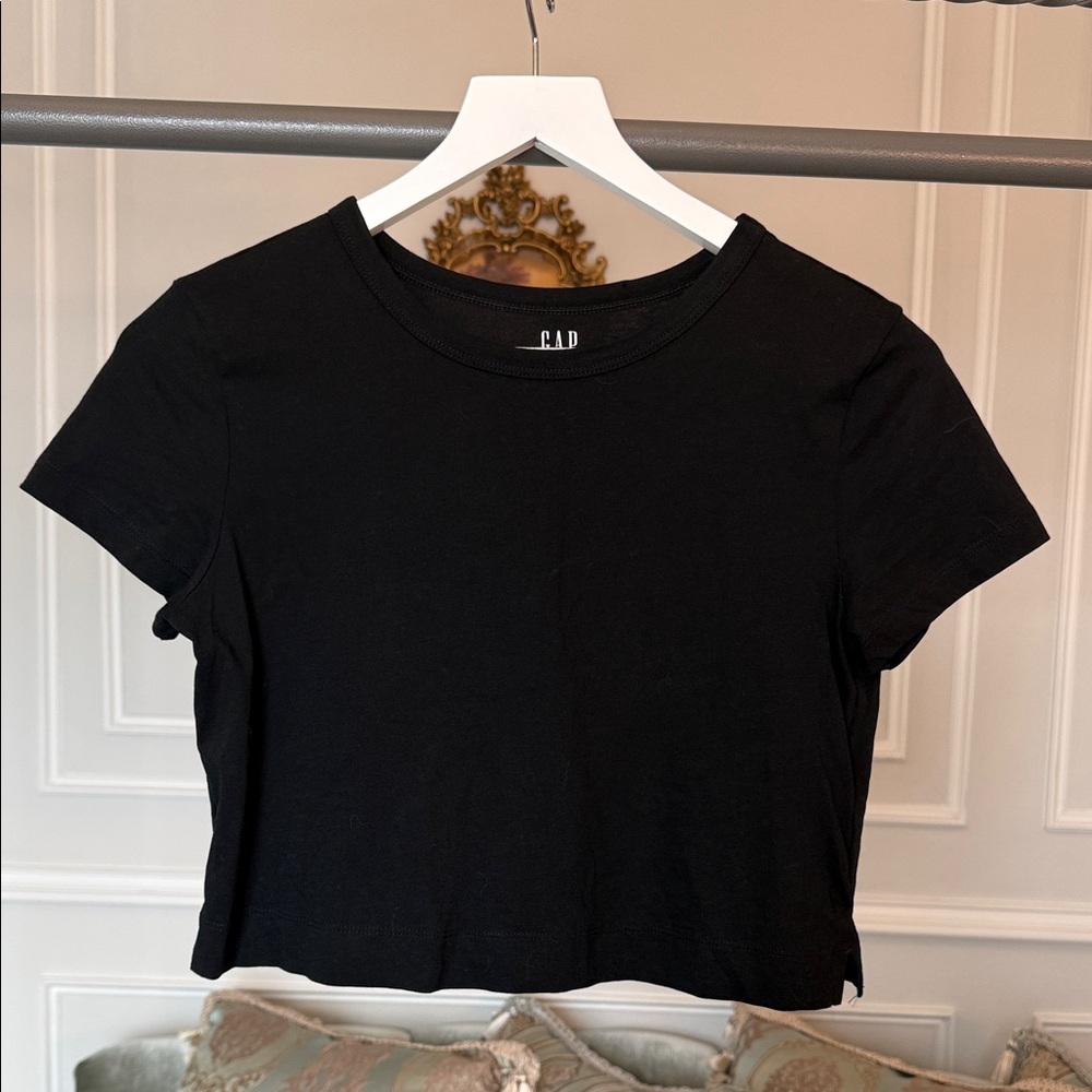 Gap Black Crop Top size XS